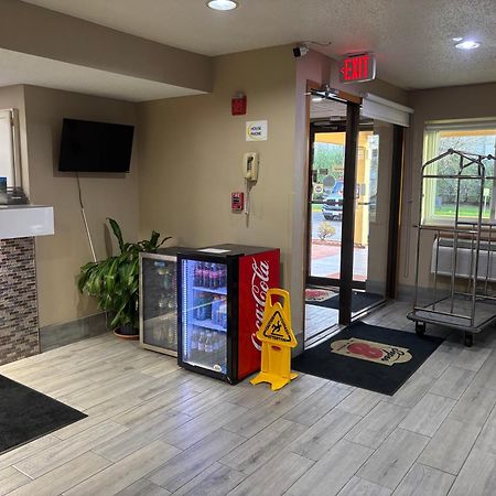 Super 8 By Wyndham Mundelein/Libertyville Area Ngoại thất bức ảnh